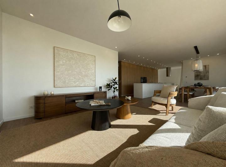 Casa · 205m² · 6 Ambientes · 3 Cocheras