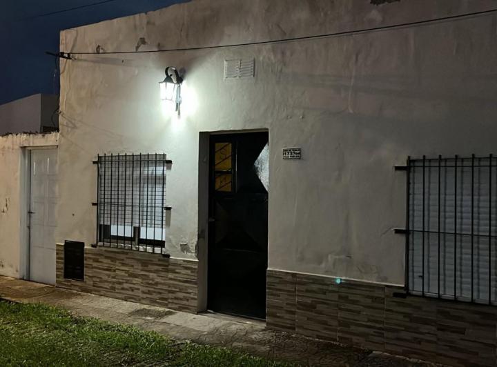 Casa · 77m² · 2 Dormitorios · 1 Cochera