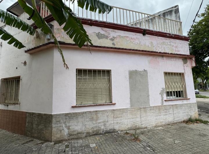 Casa · 160m² · 5 Ambientes · 1 Cochera