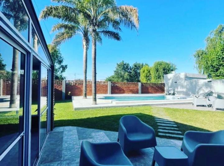 Casa · 260m² · 6 Ambientes · 1 Cochera