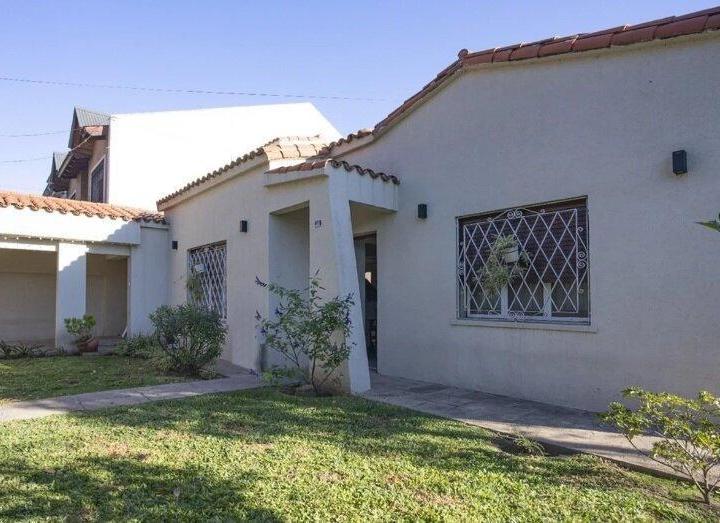 Casa · 125m² · 4 Ambientes · 1 Cochera