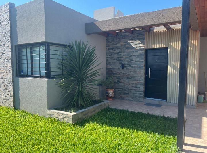 Casa · 84m² · 4 Ambientes · 1 Cochera