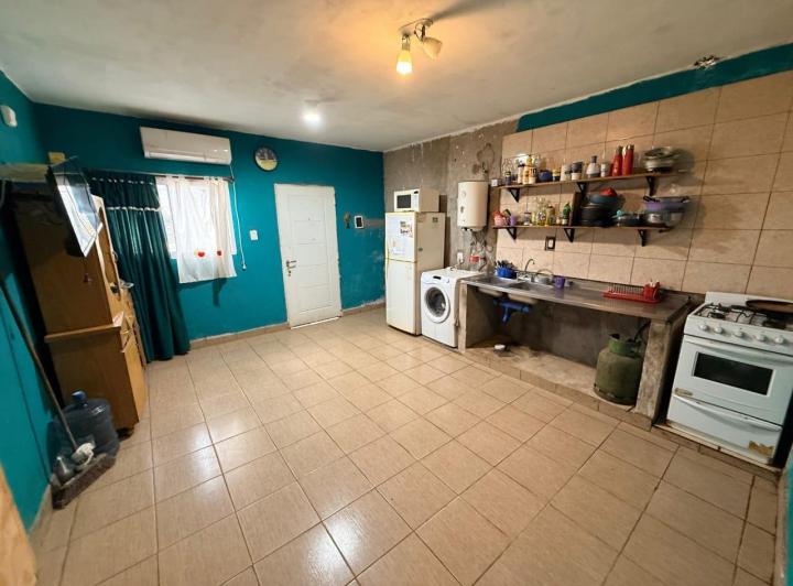Casa · 59m² · 4 Ambientes · 1 Cochera