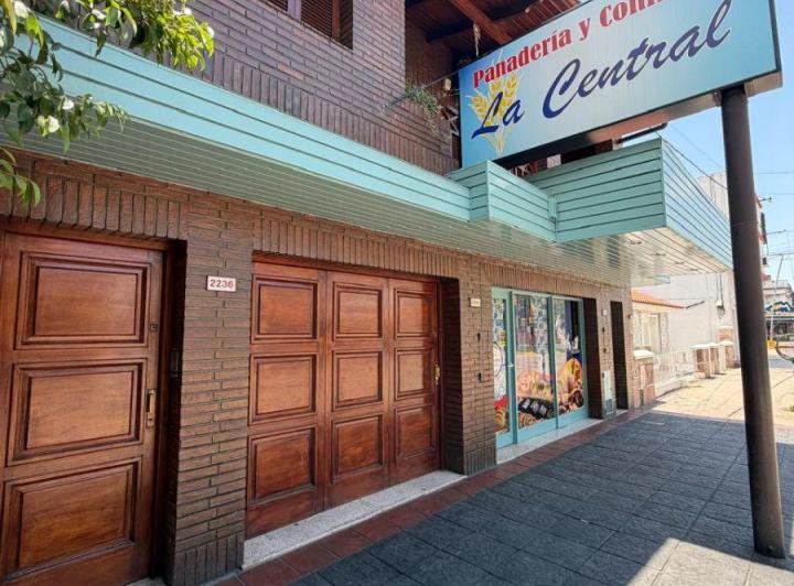 Casa · 580m² · 10 Ambientes · 2 Cocheras