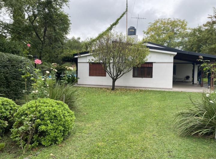 Casa · 183m² · 6 Ambientes · 1 Cochera