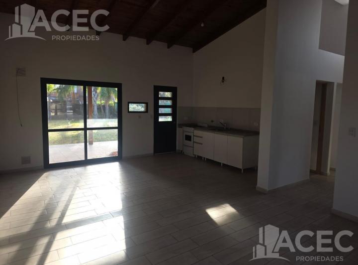 Casa · 92m² · 4 Ambientes · 1 Cochera