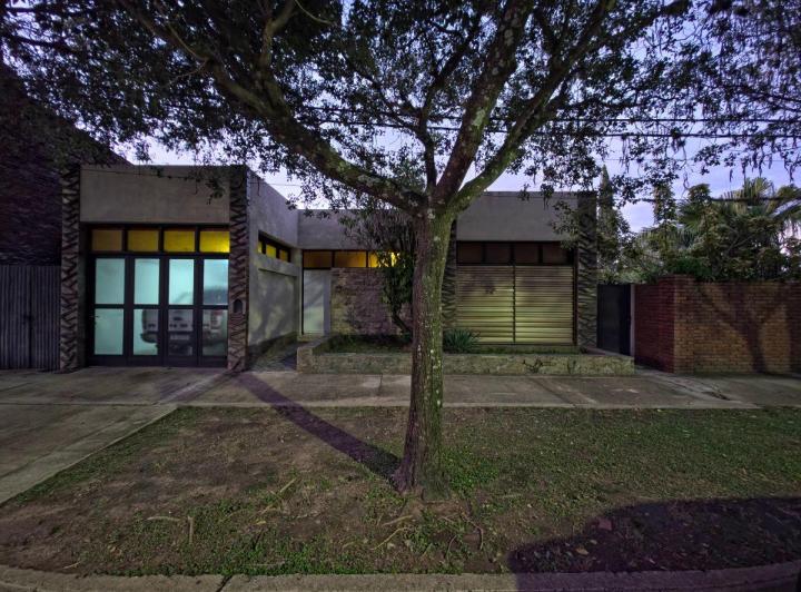 Casa · 272m² · 7 Ambientes · 1 Cochera