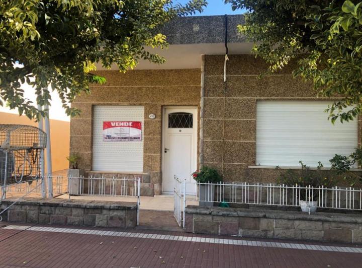 Casa · 90m² · 4 Ambientes · 1 Cochera