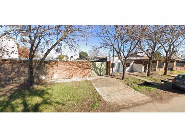 Casa · 80m² · 3 Ambientes · 2 Cocheras