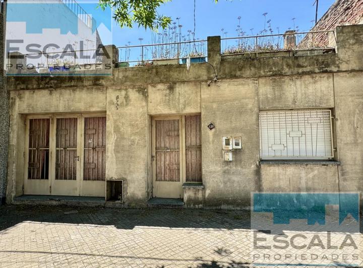 Casa · 107m² · 4 Ambientes · 1 Cochera