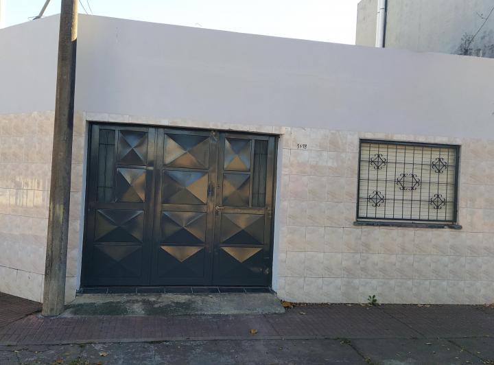 Casa · 130m² · 4 Dormitorios · 1 Cochera