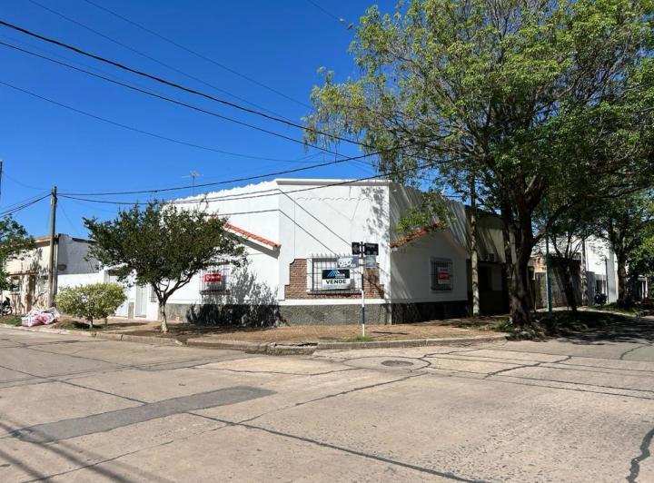 Casa · 122m² · 3 Dormitorios · 1 Cochera