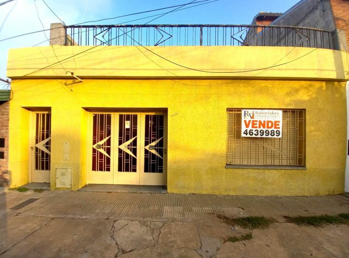 Casa · 102m² · 3 Ambientes · 1 Cochera