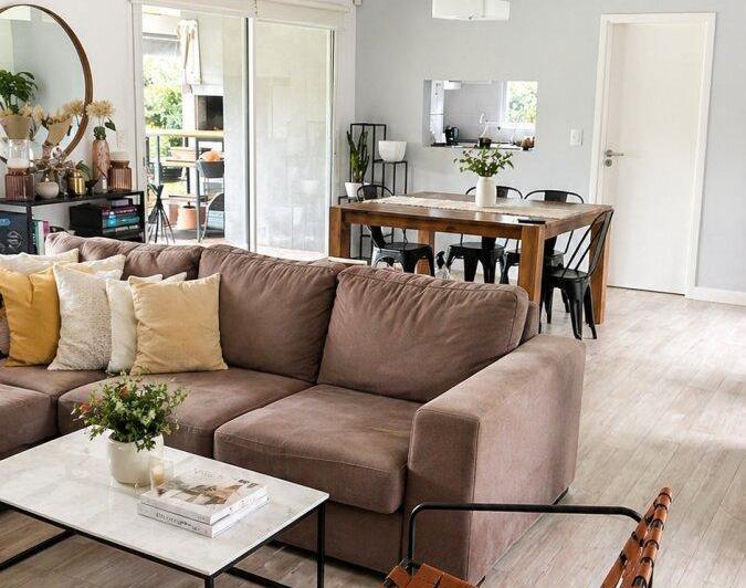 Casa · 170m² · 6 Ambientes · 2 Cocheras