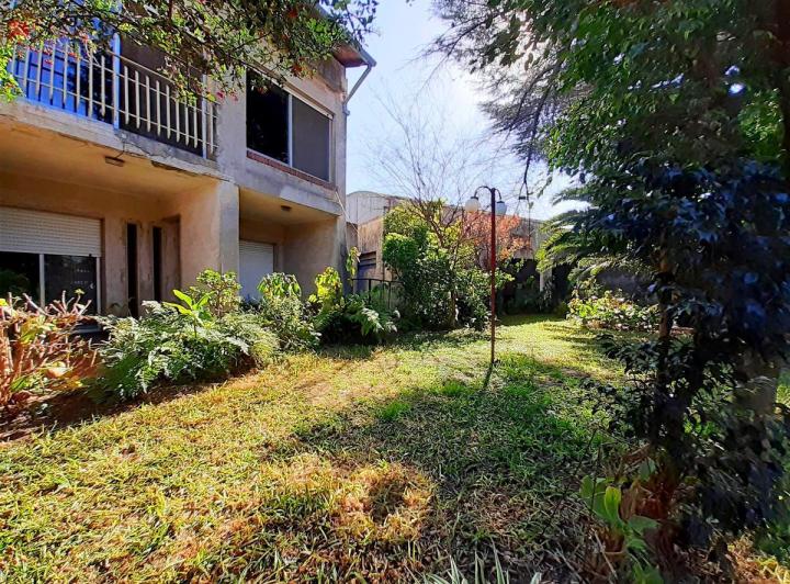 Casa · 198m² · 4 Ambientes · 2 Cocheras