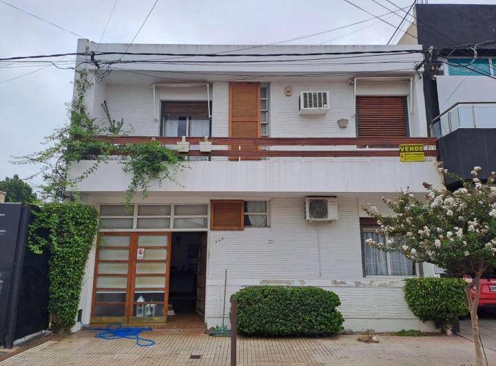 Casa · 250m² · 4 Ambientes