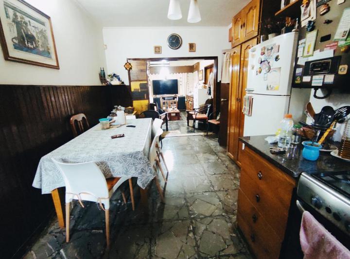 Casa · 140m² · 4 Ambientes · 1 Cochera
