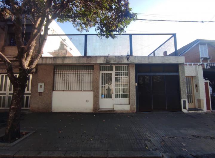 Casa · 125m² · 7 Ambientes · 2 Cocheras