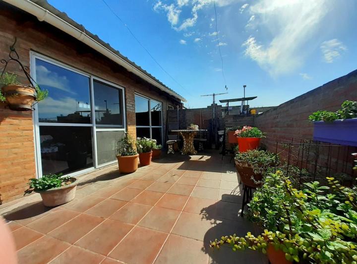 Casa · 136m² · 5 Ambientes · 1 Cochera