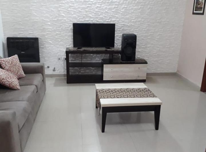 Casa · 90m² · 3 Ambientes · 1 Cochera