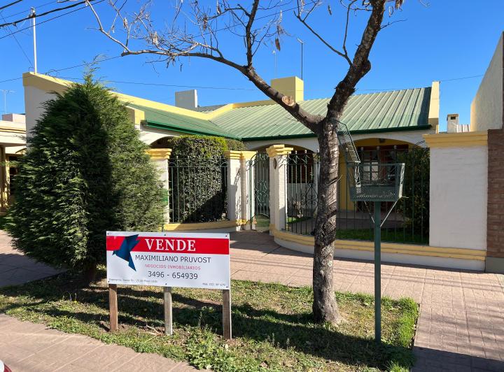 Casa · 140m² · 5 Ambientes · 1 Cochera