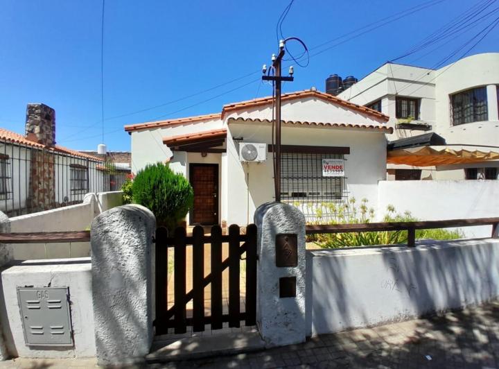 Casa · 156m² · 3 Ambientes · 1 Cochera