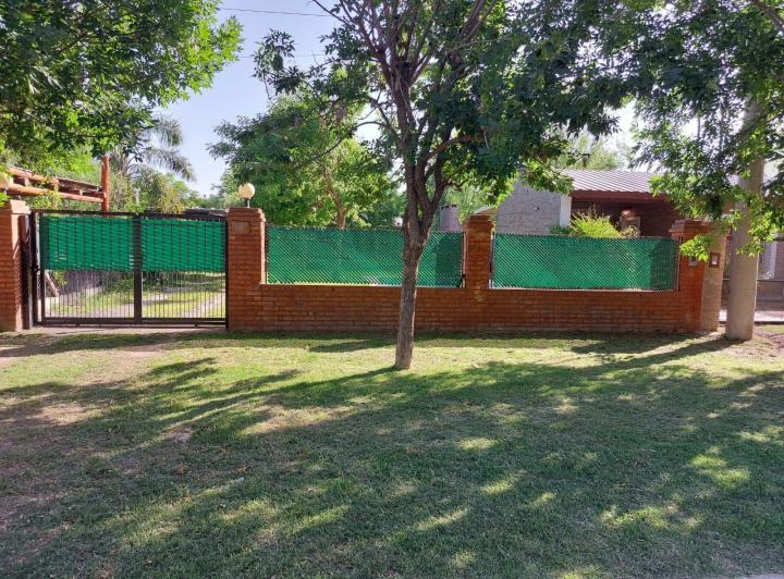 Casa · 1m² · 3 Ambientes · 1 Cochera