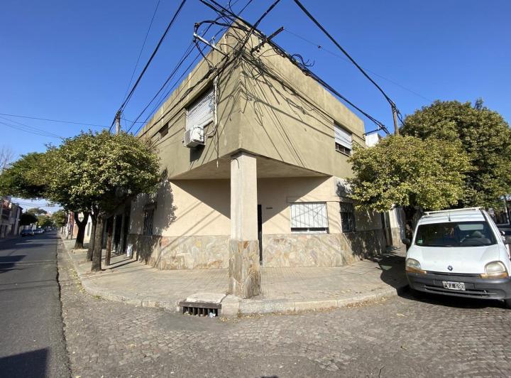 Casa · 88m² · 3 Ambientes · 1 Cochera