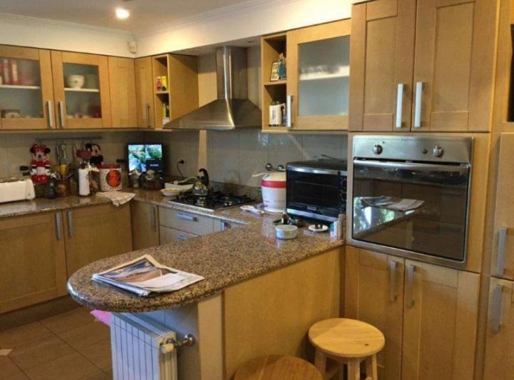 Casa · 652m² · 3 Dormitorios · 1 Cochera