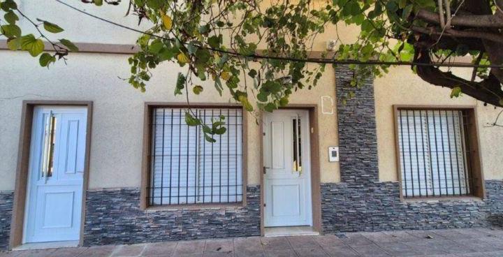 Casa · 90m² · 2 Dormitorios