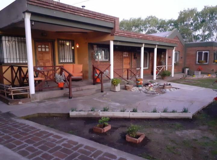 Casa · 165m² · 4 Dormitorios · 3 Cocheras
