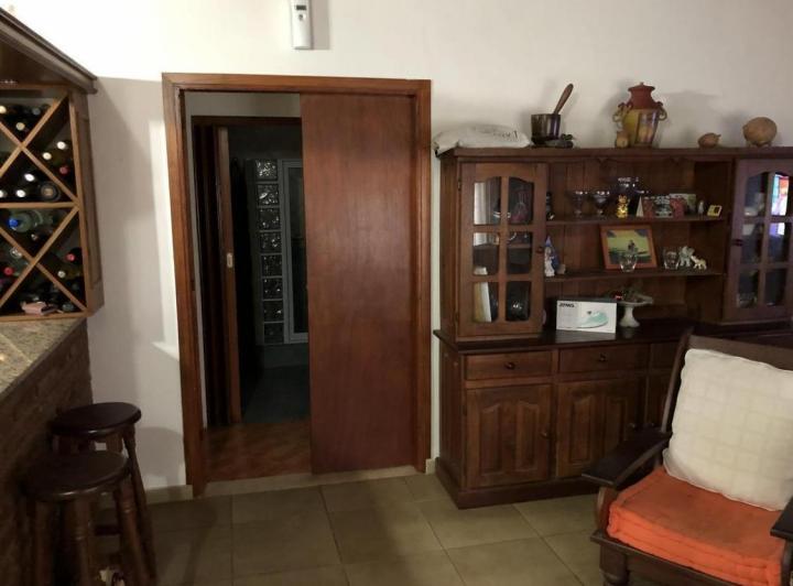 Casa · 181m² · 5 Ambientes · 2 Cocheras
