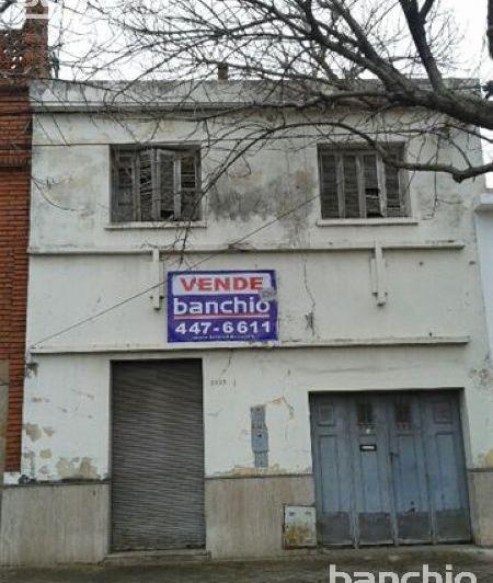 Casa · 90m² · 5 Ambientes · 1 Cochera