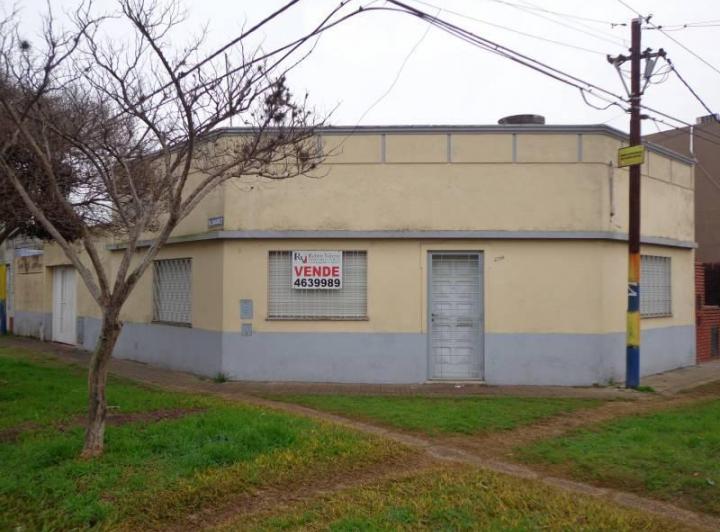 Casa · 96m² · 2 Dormitorios · 1 Cochera