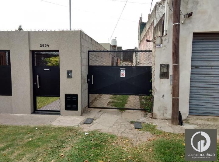 Casa · 200m² · 6 Ambientes · 2 Cocheras