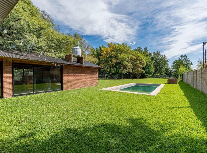 Casa · 140m² · 5 Ambientes