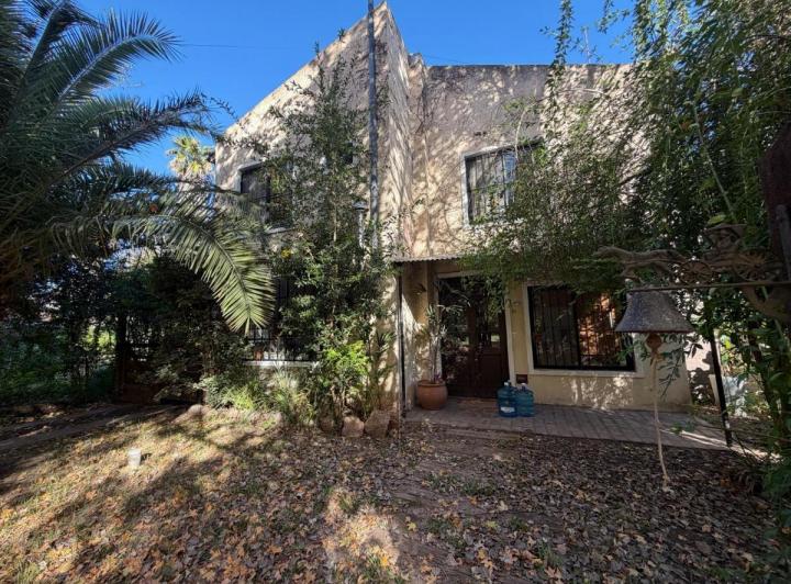 Casa · 132m² · 5 Ambientes · 1 Cochera