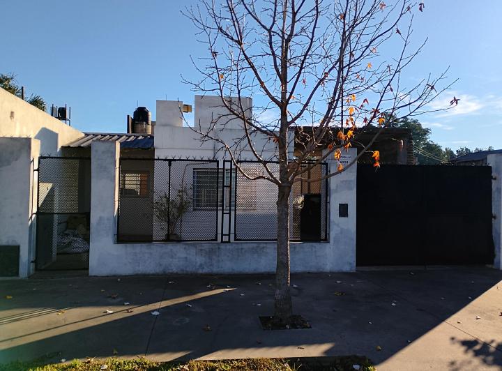 Casa · 130m² · 5 Ambientes · 3 Cocheras