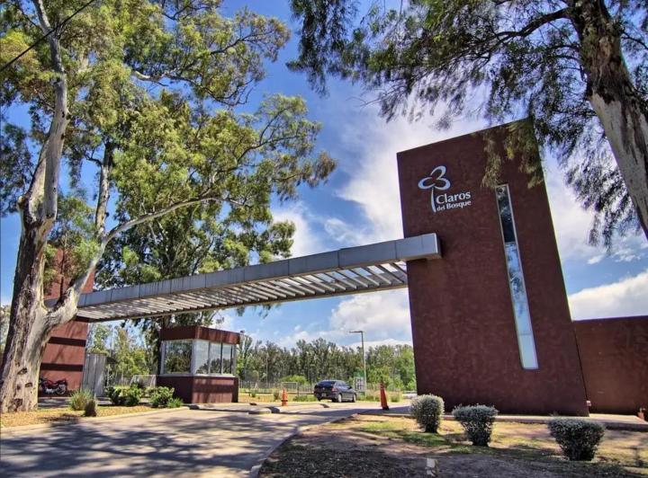 Casa · 80m² · 5 Ambientes