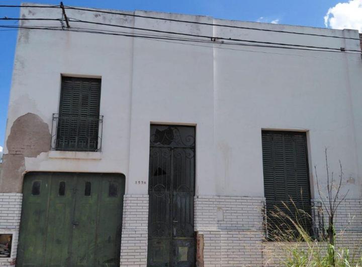 Casa · 250m² · 6 Ambientes · 1 Cochera