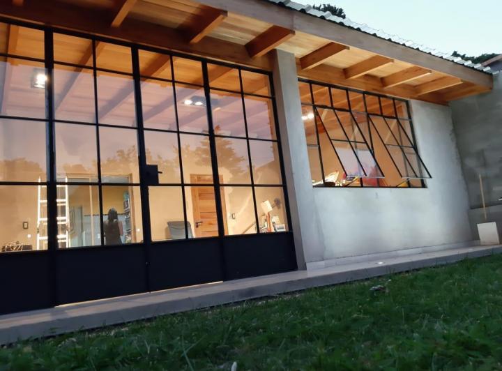 Casa · 92m² · 5 Ambientes · 2 Cocheras