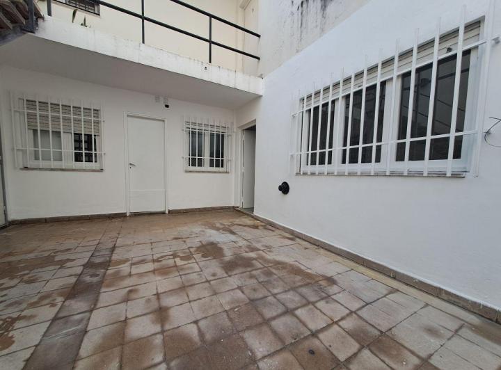 Departamento · 71m² · 7 Ambientes · 1 Cochera
