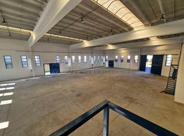 Bodega-Galpón · 1140m²