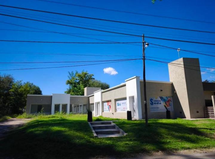 Local comercial · 48m² · 2 Ambientes · 1 Cochera