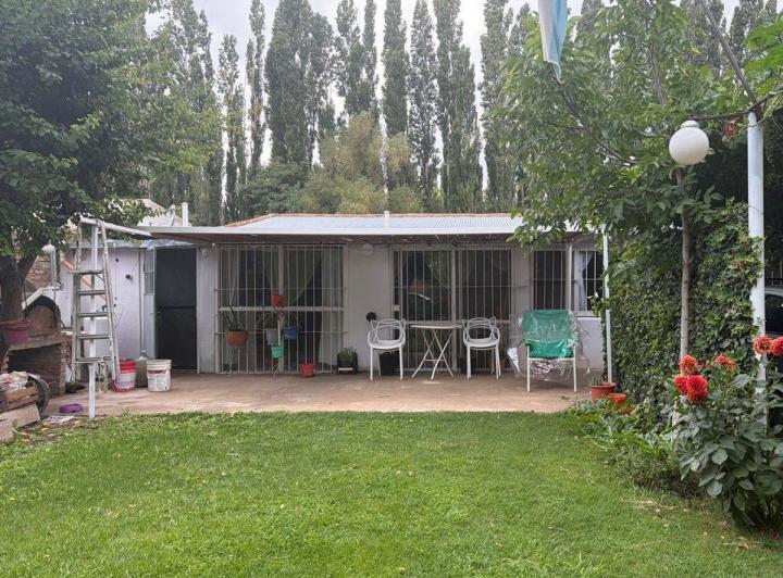 Casa · 77m² · 6 Ambientes