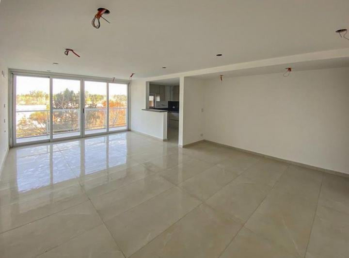 Departamento · 94m² · 5 Ambientes · 2 Cocheras