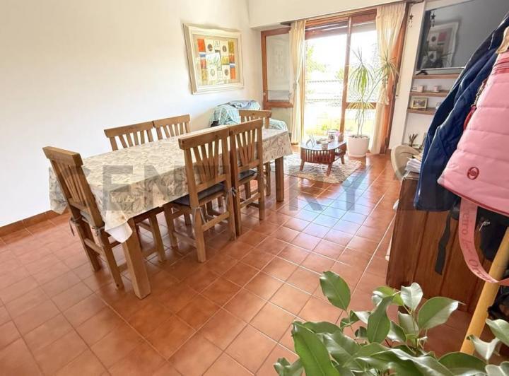 Departamento · 73m² · 5 Ambientes · 1 Cochera