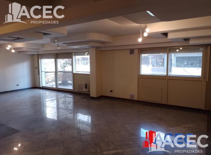 Departamento · 240m² · 5 Ambientes · 1 Cochera