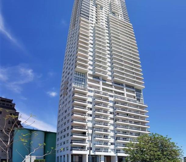 Departamento · 120m² · 4 Ambientes · 1 Cochera