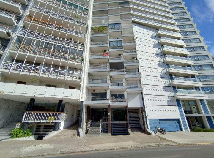Departamento · 126m² · 7 Ambientes · 1 Cochera